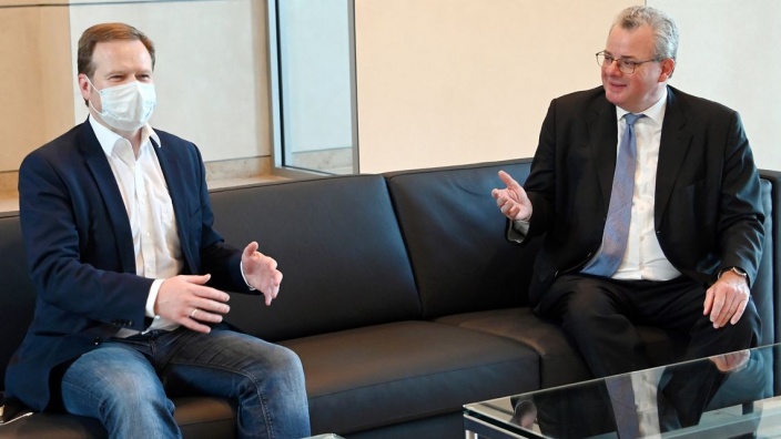 Frank Schwabe (links) und Andreas Nick leiten die Delegation des Bundestages zur Parlamentarischen Versammlung des Europarates.